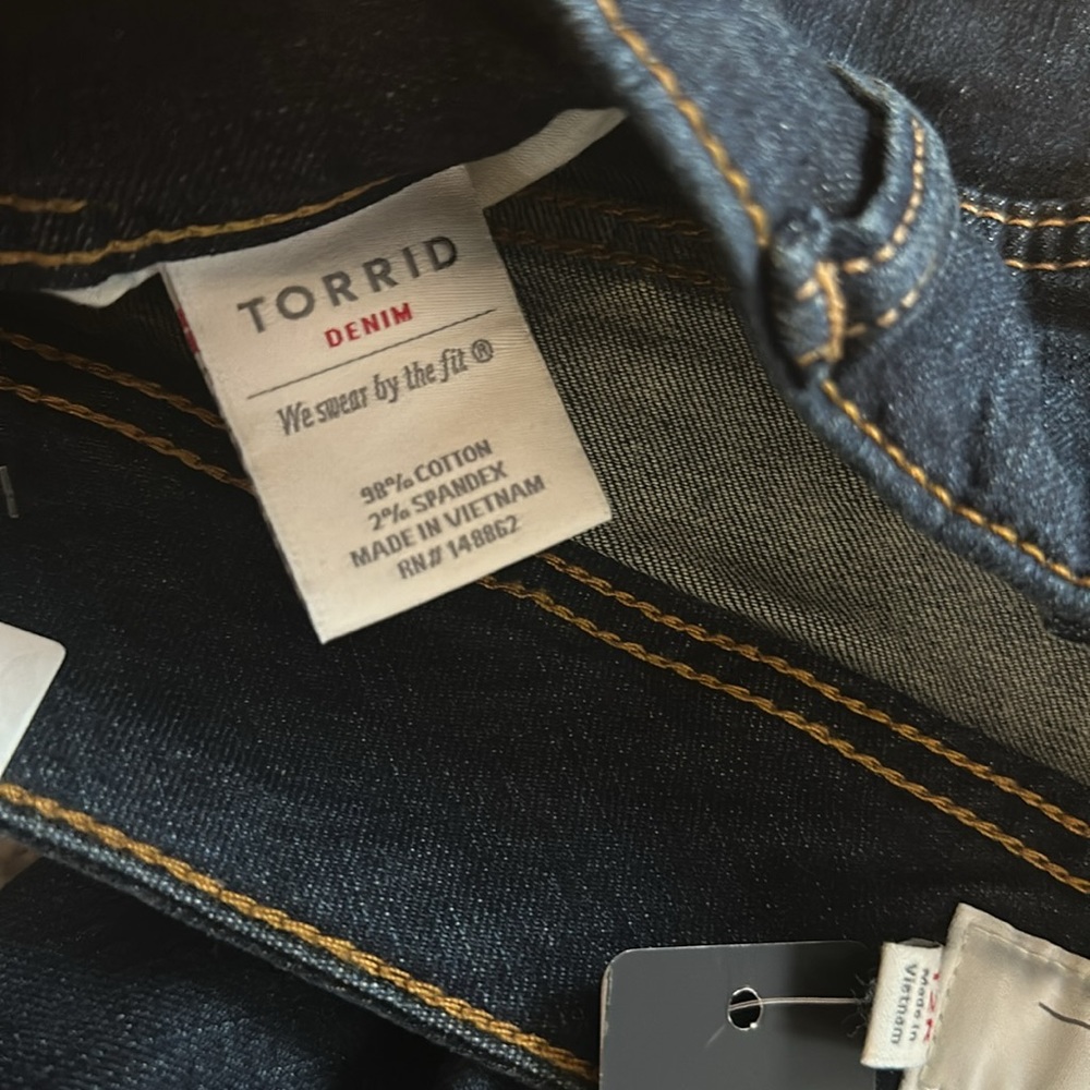 Torrid Flare Vintage Ink jeans NWT - Picture 5 of 5